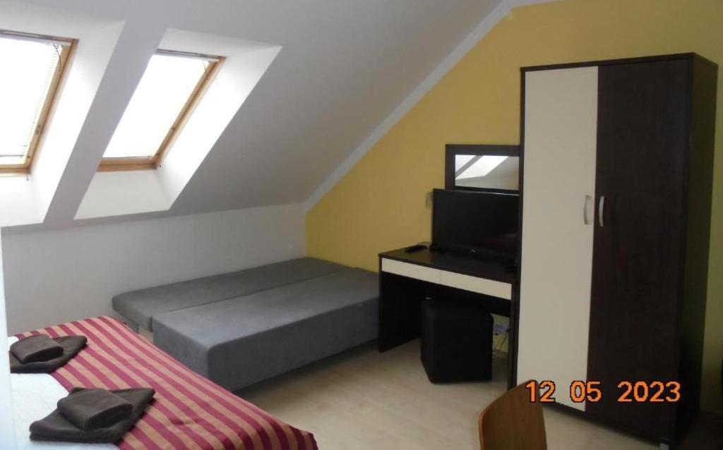 Apartmán Liptov - Hotel Bešeňová Besenova Exterior foto